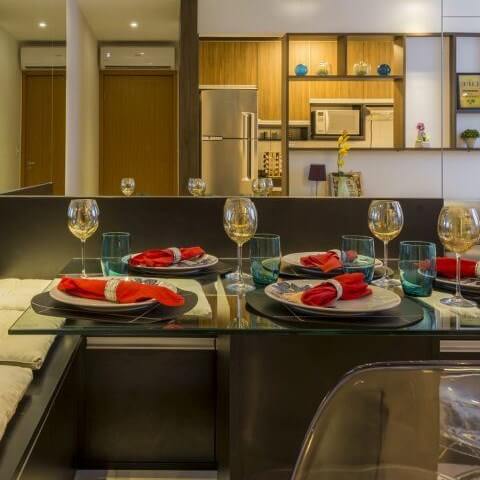 Salas de jantar com decoração moderna